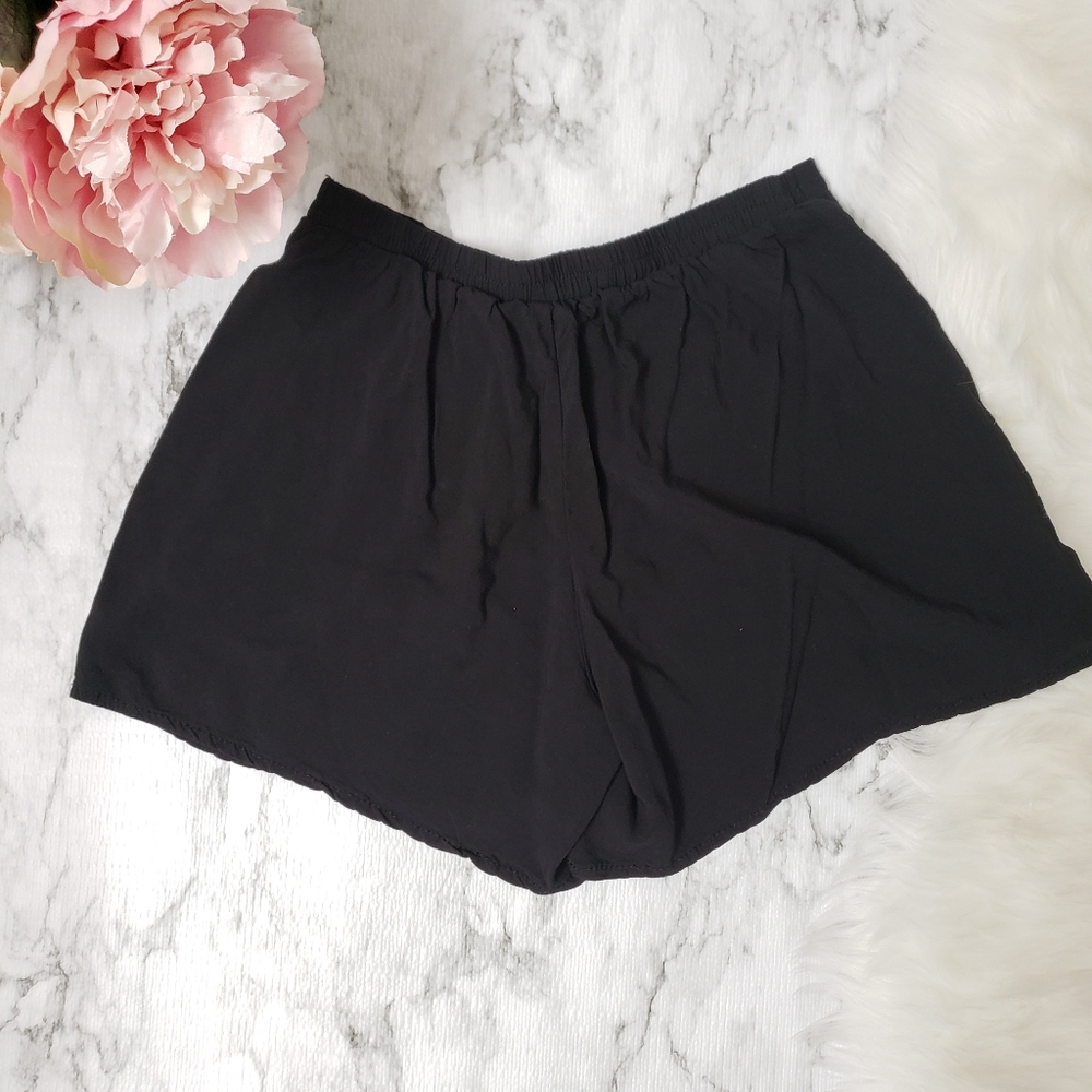 💕 Mudd Black Pull On Dress Shorts Size Small 🖤🎤